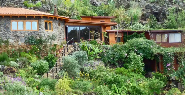 Erlebe den besten erholsamen Wellness-Öko-Retreat mit wohltuenden Massagen, Yoga und Eco-Spa auf La Palma, Kanaren